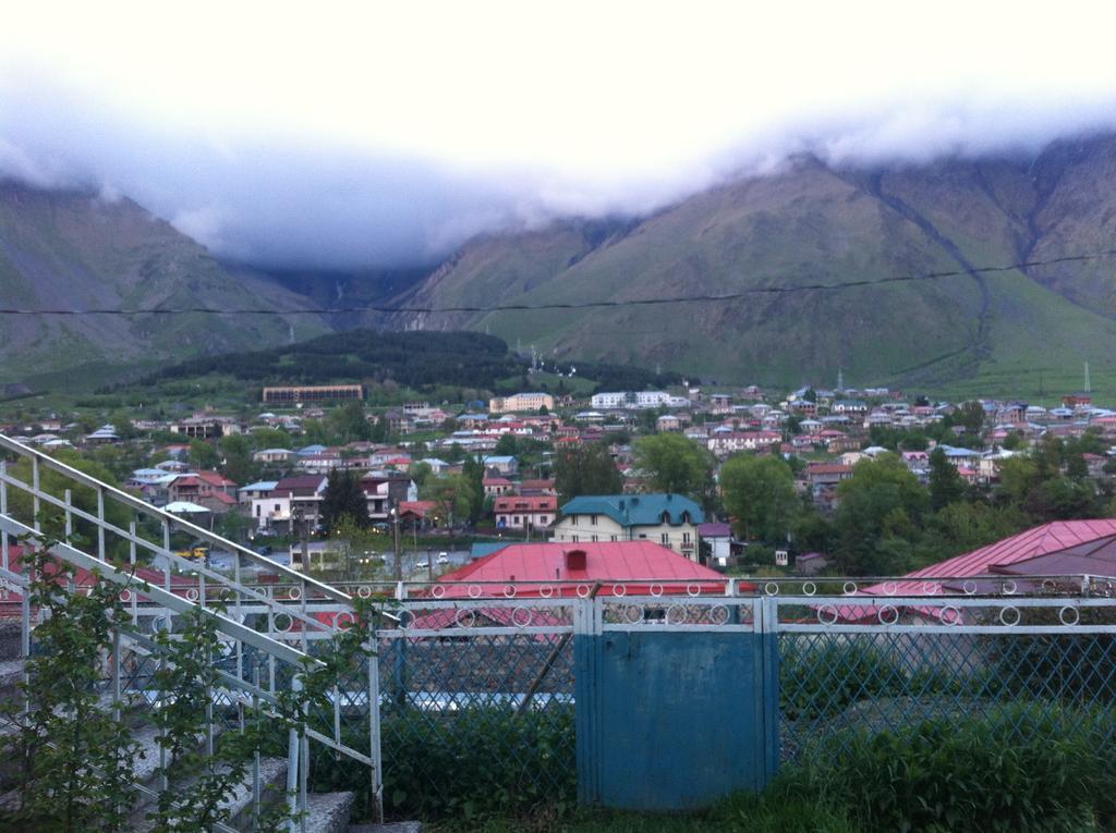 Maia'S Guest House Gergeti Kazbegi Exterior foto